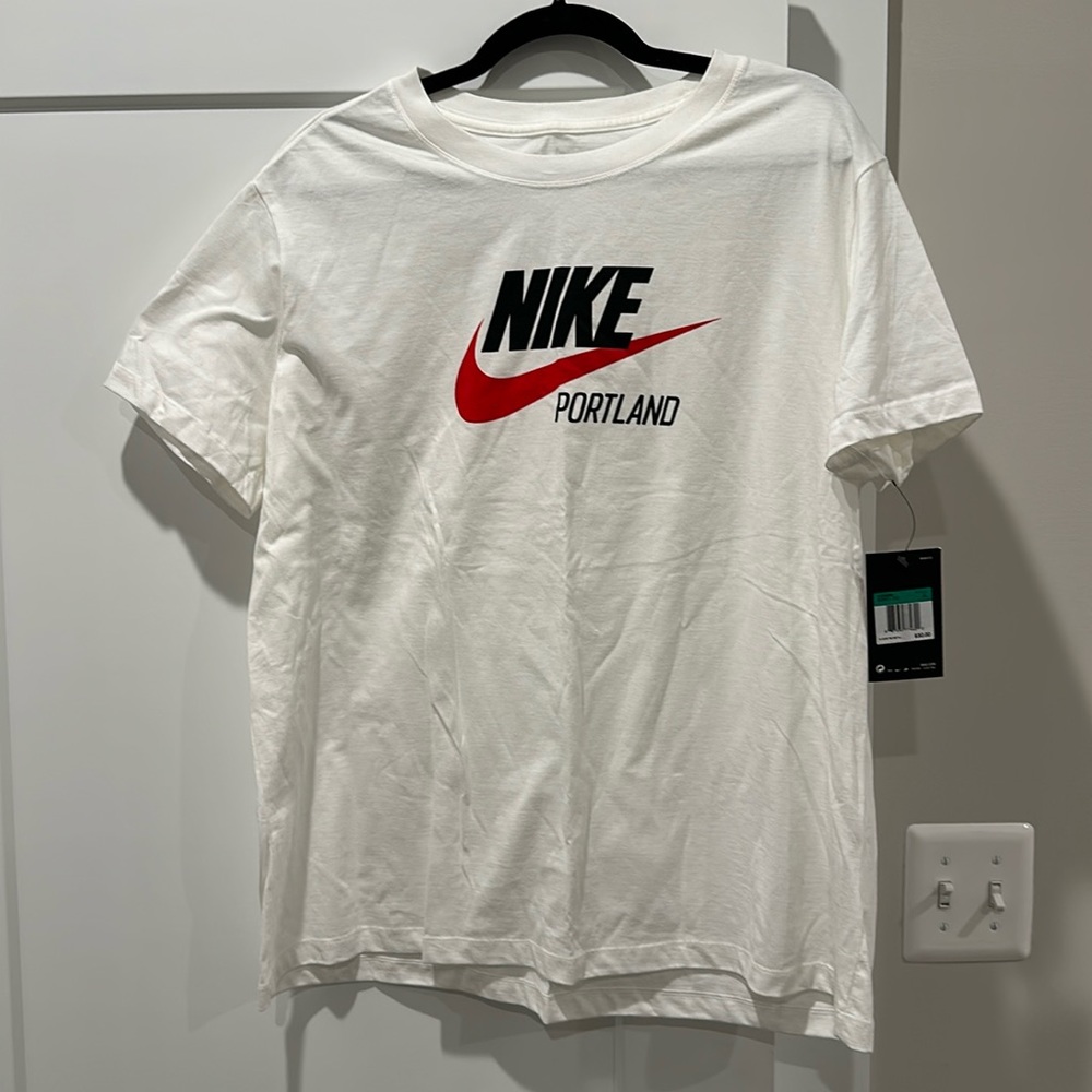 Nike Portland Tee White black and Red Tee NWT XL